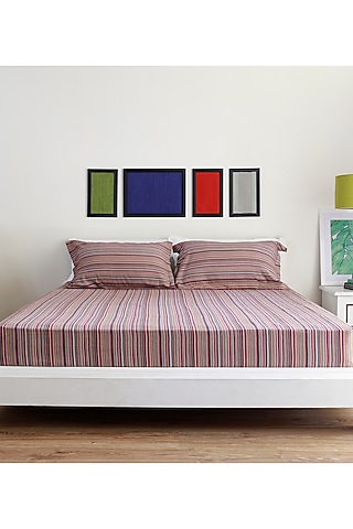 Faded Red Yarn-Dyed & Woven Bedsheet Set by Thoppia