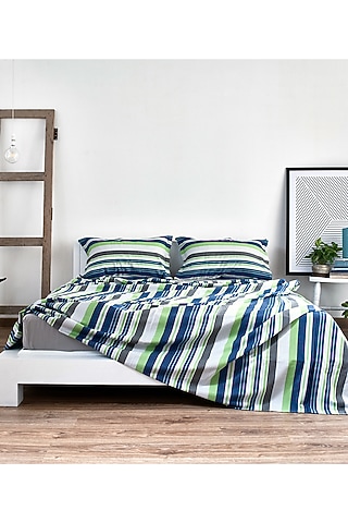Cobalt Blue & Mint Yarn-Dyed & Woven Bedsheet Set by Thoppia