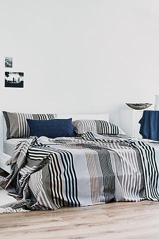 Blue Yarn-Dyed & Woven Bedsheet Set by Thoppia