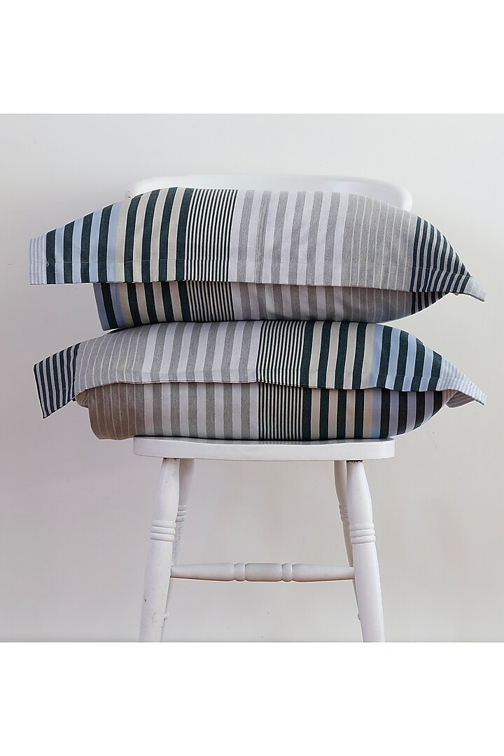 Blue Yarn-Dyed & Woven Bedsheet Set by Thoppia at Pernia's Pop Up Shop