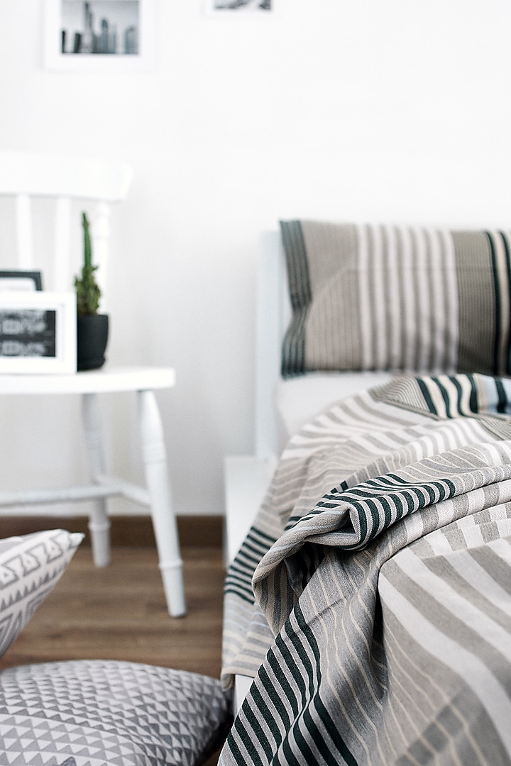 Blue Yarn-Dyed & Woven Bedsheet Set by Thoppia at Pernia's Pop Up Shop