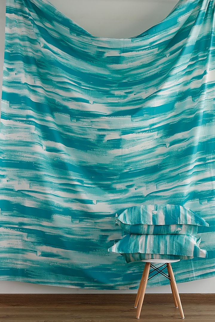Dark Green & White Printed Bedsheet Set by Thoppia at Pernia's Pop Up Shop