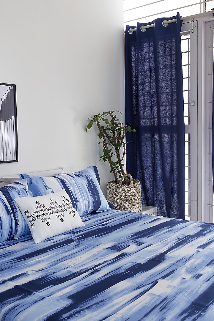 Cobalt Blue & White Printed Bedsheet Set by Thoppia at Pernia's Pop Up Shop