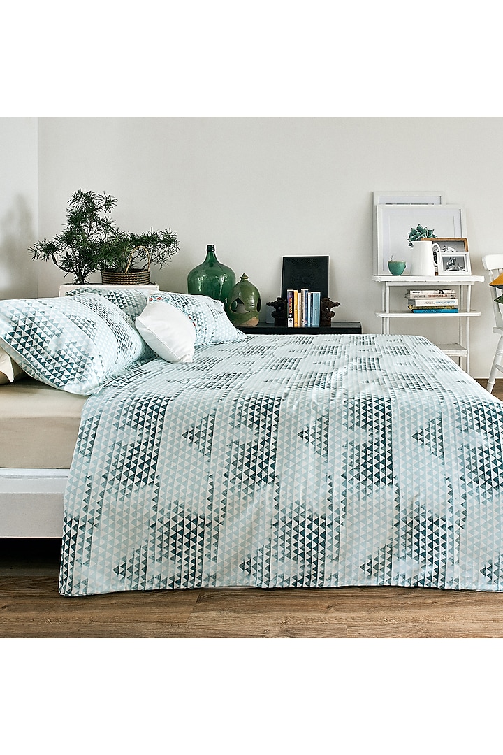 Dull Teal & White Printed Bedsheet Set by Thoppia