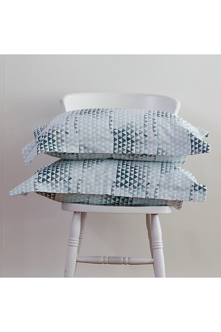 Dull Teal & White Printed Bedsheet Set by Thoppia at Pernia's Pop Up Shop