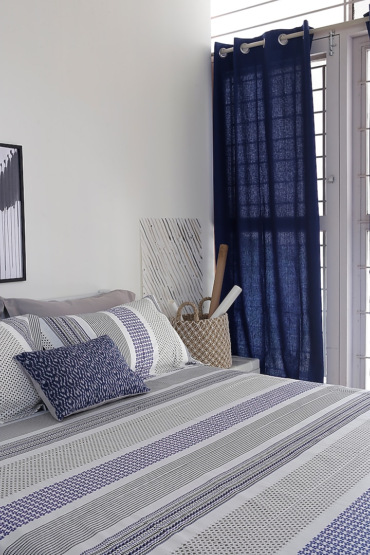 Opal Blue & White Printed Bedsheet Set by Thoppia at Pernia's Pop Up Shop