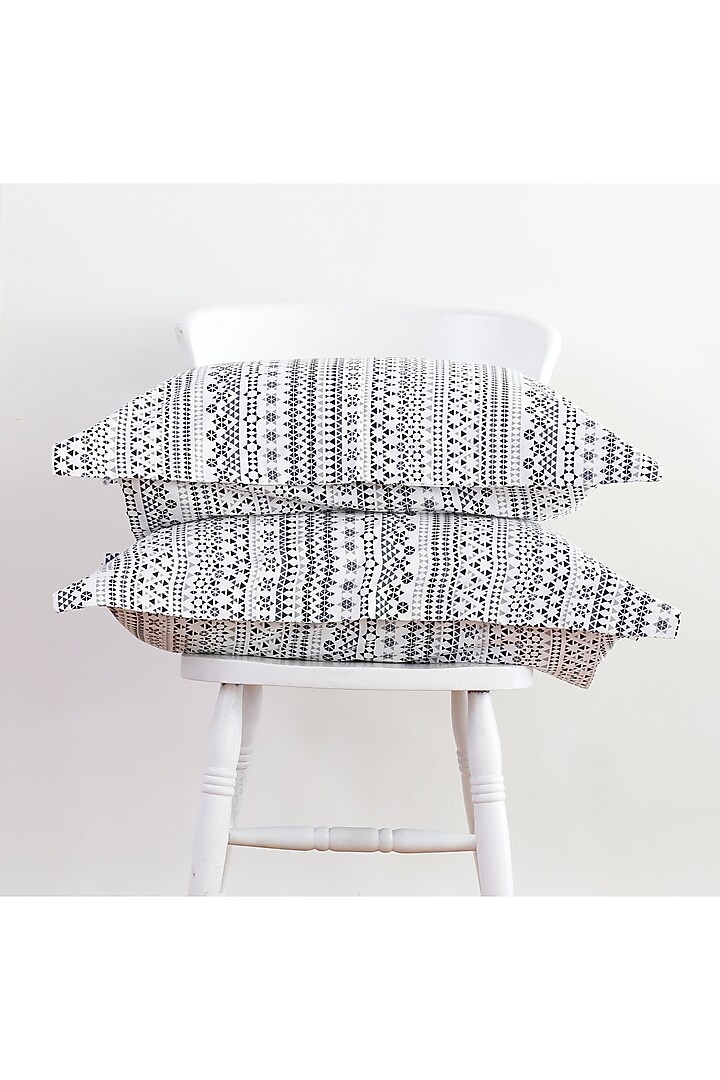 Black & White Rotary Printed Bedsheet Set by Thoppia at Pernia's Pop Up Shop