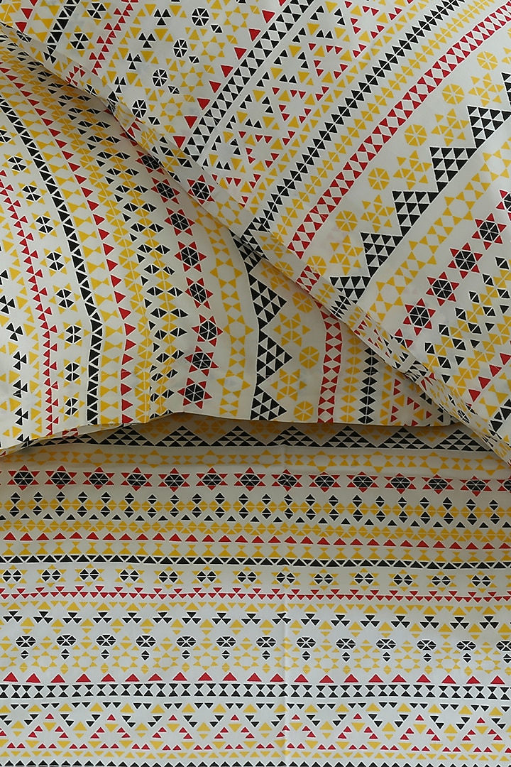 Light Yellow Printed Bedsheet Set by Thoppia at Pernia's Pop Up Shop
