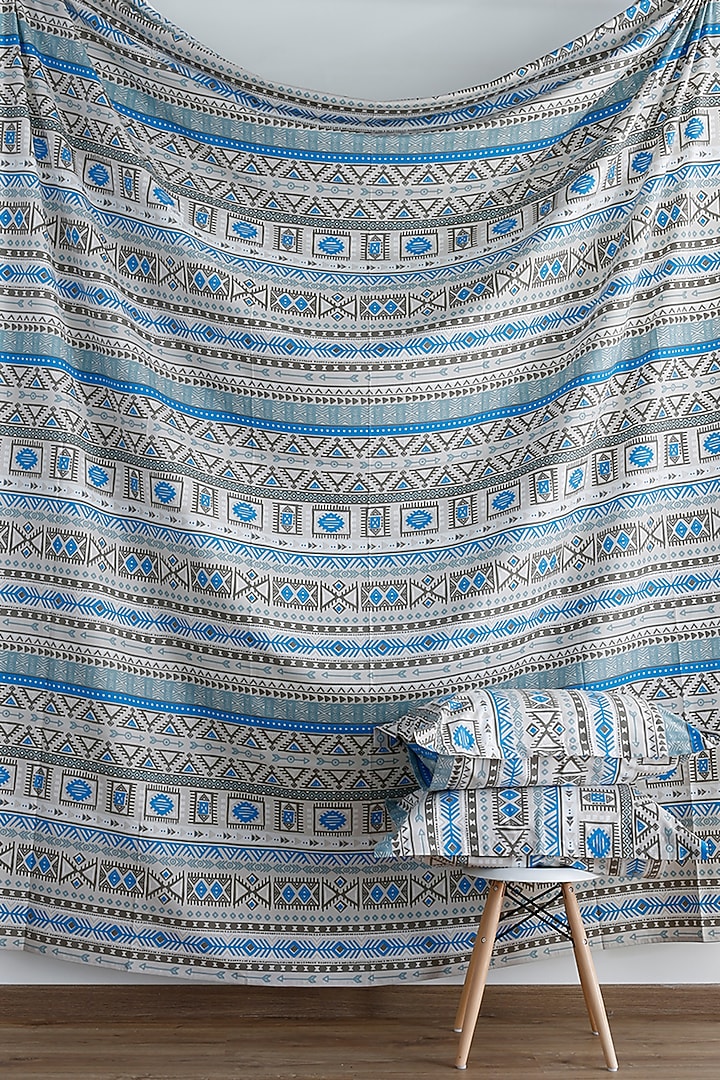 Multi-Colored Bedsheet Set With Rotary Print by Thoppia at Pernia's Pop Up Shop
