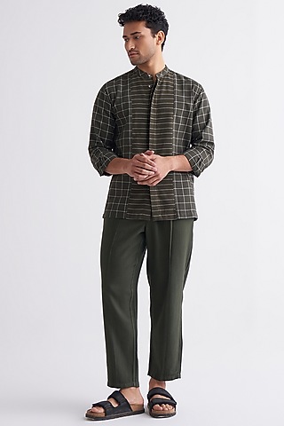 Olive Melange Pleated Pants by Three Men
