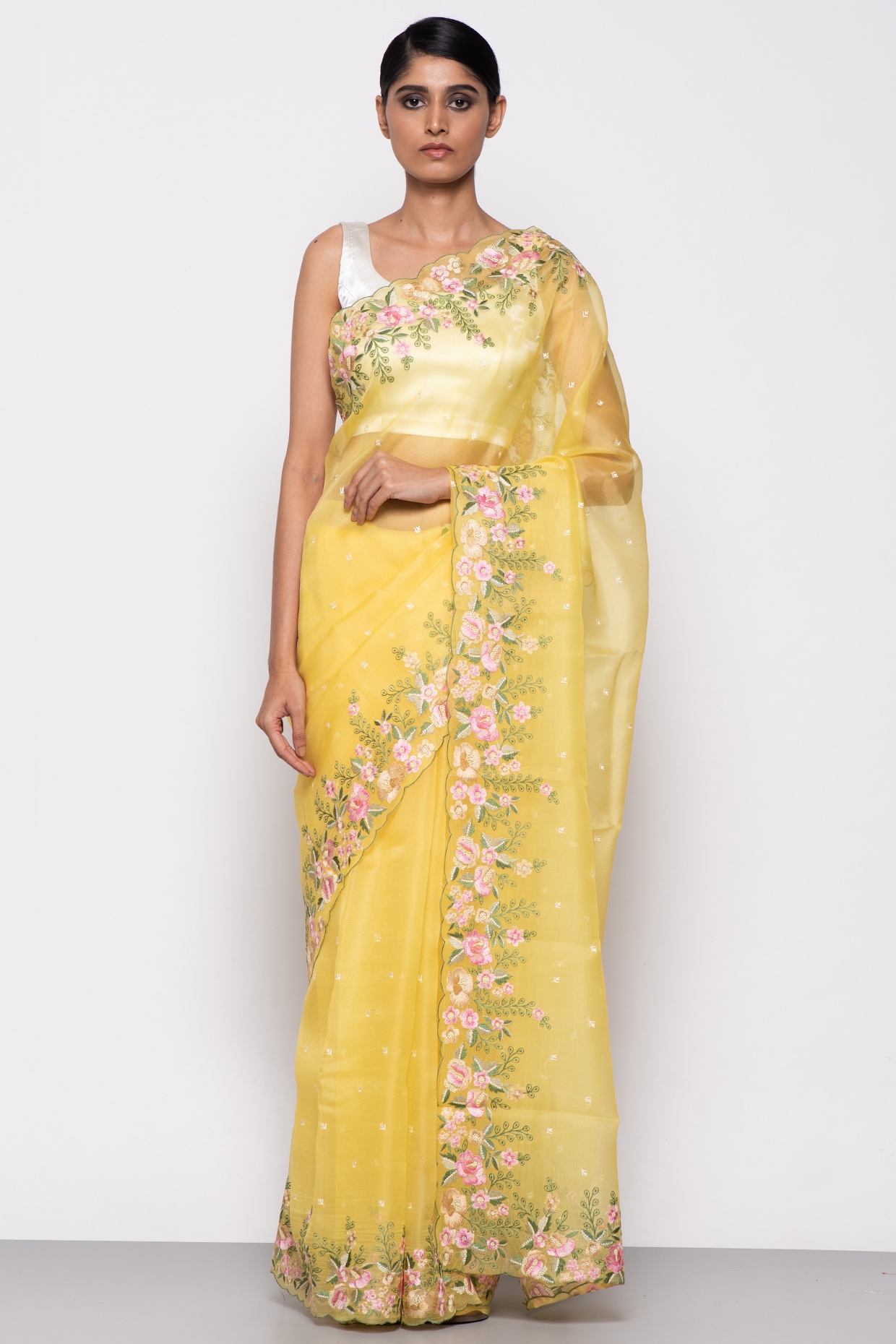 Decorative Yellow Color Organza Silk With Flowery Digital Printed Saree,  ऑर्गेंजा साड़ी - Skyblue Fashion, Surat | ID: 2850461850833