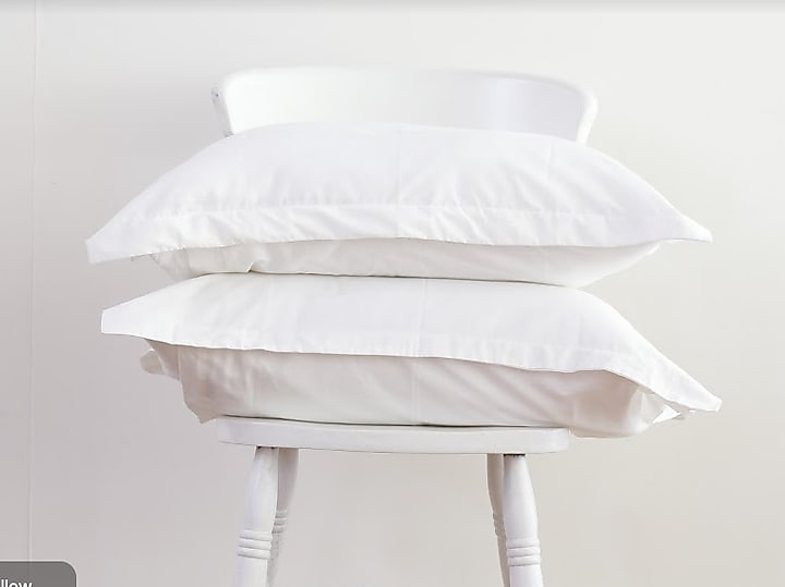 White Cotton Bedsheet Set by Thoppia at Pernia's Pop Up Shop