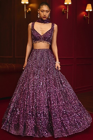 Designer Engagement Outfits For Women - Buy Lehengas, Sarees, Gowns,  Shararas Online 2026