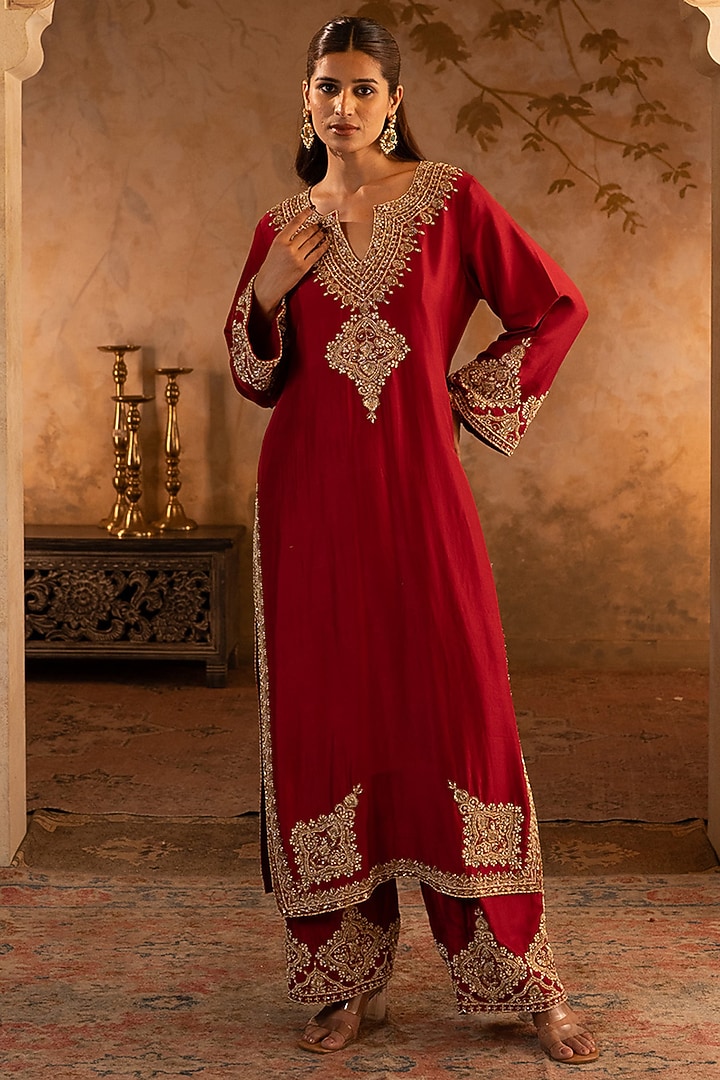 Maroon Silk Embroidered Kurta Set by Angad Singh at Pernia's Pop Up Shop