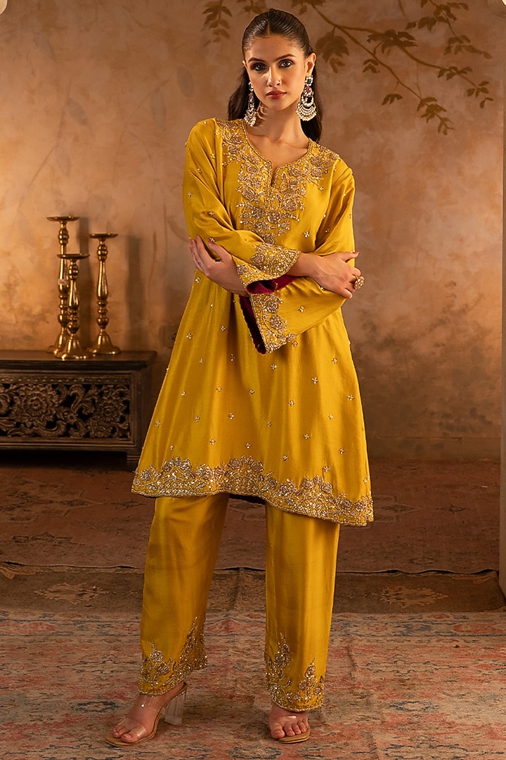 Mustard Silk Embroidered Kurta Set by Angad Singh at Pernia's Pop Up Shop