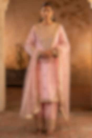Blush Pink Silk Embroidered Kurta Set by Angad Singh at Pernia's Pop Up Shop