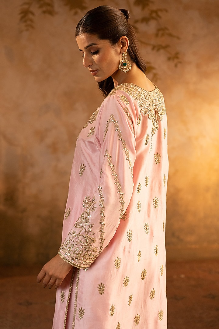 Blush Pink Silk Embroidered Kurta Set by Angad Singh at Pernia's Pop Up Shop