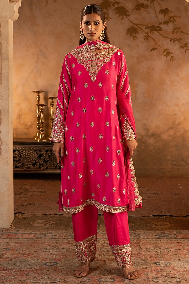 Fuchsia Pink Silk Embroidered Kurta Set by Angad Singh at Pernia's Pop Up Shop
