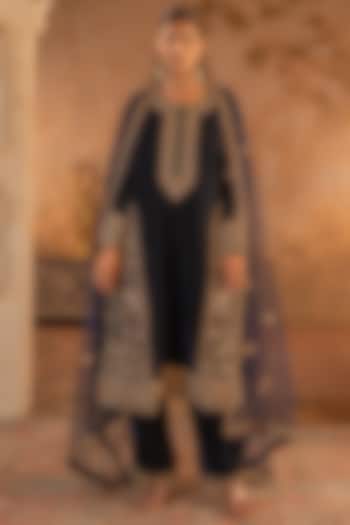 Navy Blue Velvet Embroidered Kurta Set by Angad Singh at Pernia's Pop Up Shop