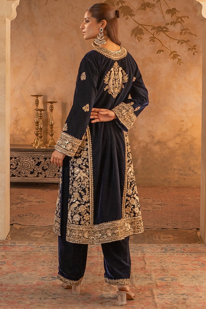 Navy Blue Velvet Embroidered Kurta Set by Angad Singh at Pernia's Pop Up Shop