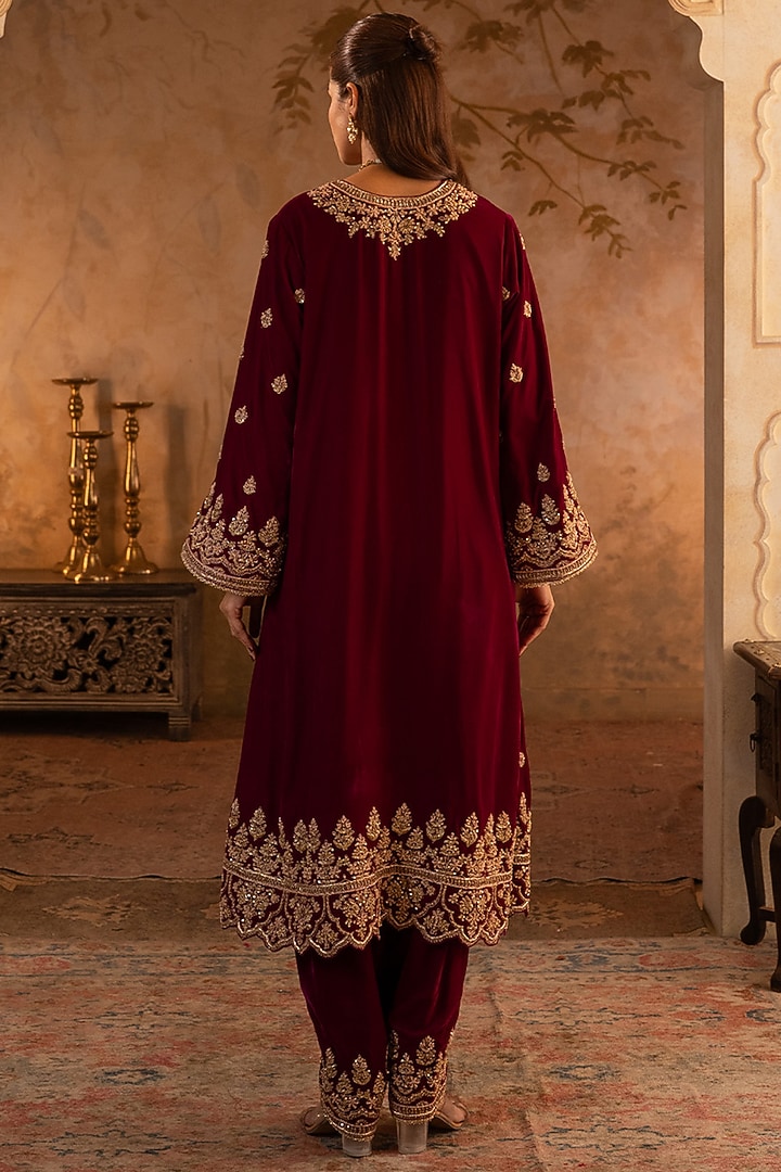 Dark Crimson Velvet Embroidered Kurta Set by Angad Singh at Pernia's Pop Up Shop
