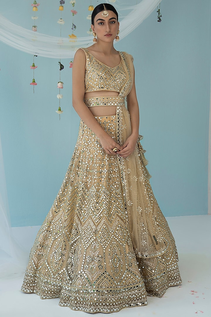 Gold Net Embroidered Wedding Lehenga Set By Angad Singh At Pernia's Pop 