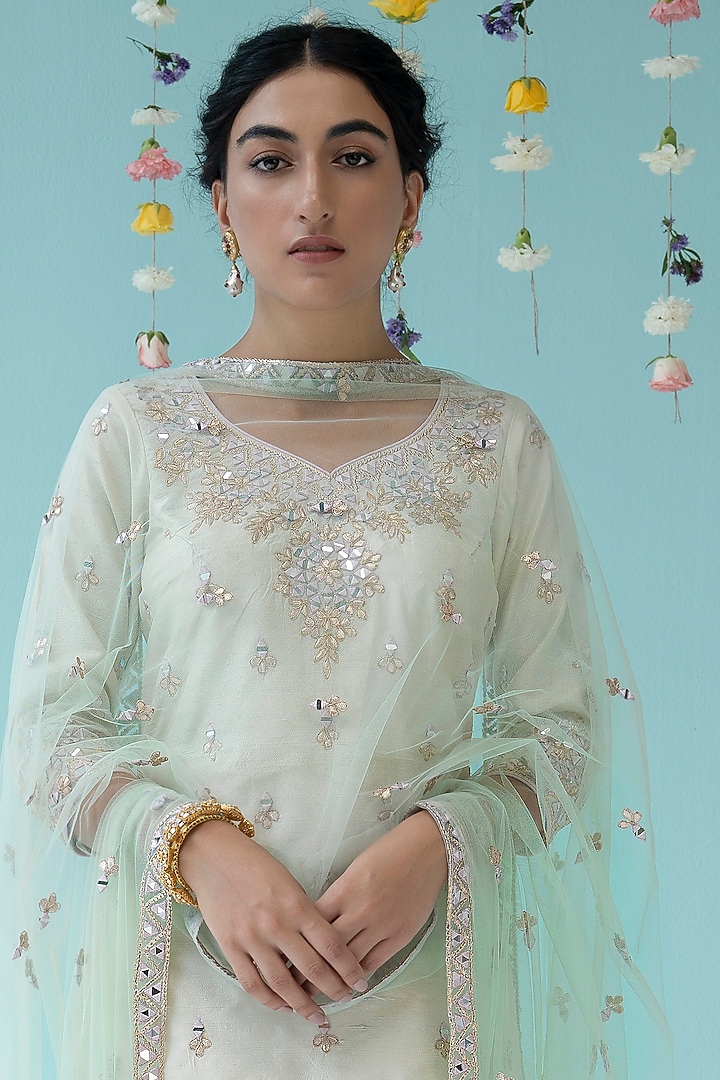 Ivory Thread Embroidered Kurta Set by Angad Singh at Pernia's Pop Up Shop
