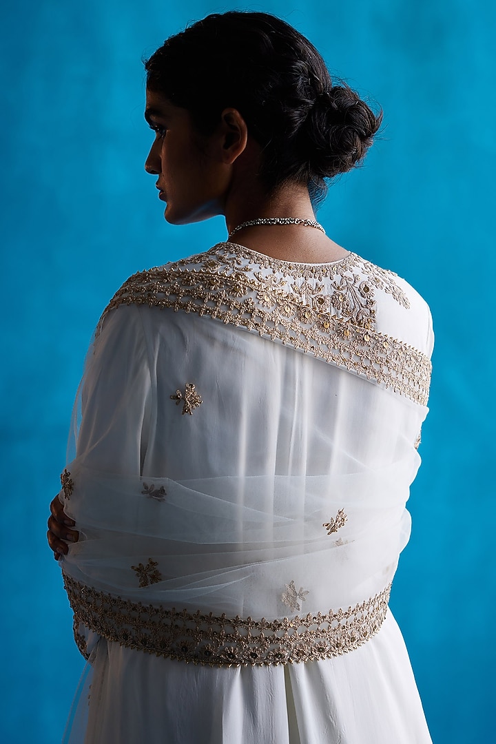 Ivory Embroidered Kurta Set by Angad Singh at Pernia's Pop Up Shop