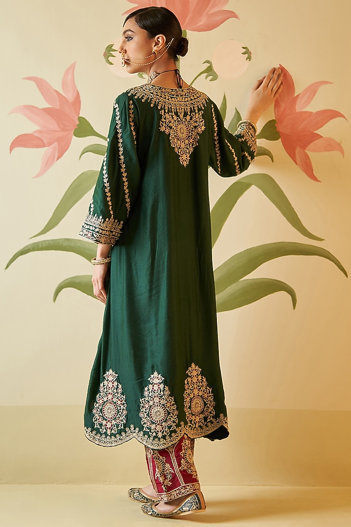 Emerald Green Chanderi Silk Zari Embroidered Choga Kurta Set by Angad Singh at Pernia's Pop Up Shop