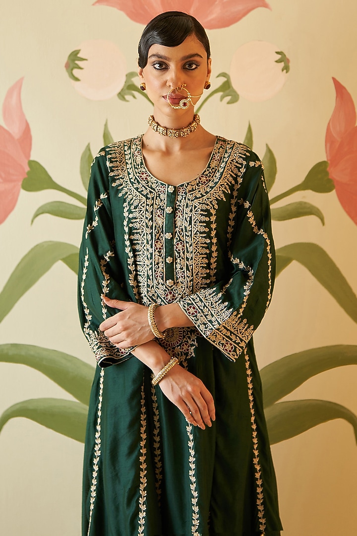 Emerald Green Chanderi Silk Zari Embroidered Choga Kurta Set by Angad Singh at Pernia's Pop Up Shop