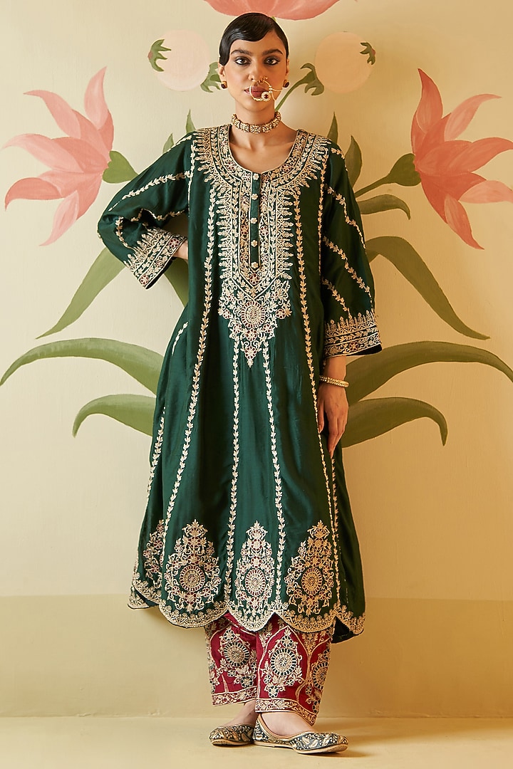 Emerald Green Chanderi Silk Zari Embroidered Choga Kurta Set by Angad Singh at Pernia's Pop Up Shop