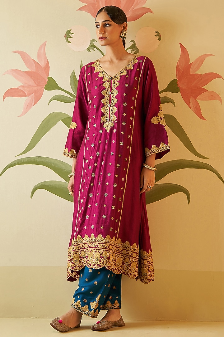 Wine Chanderi Silk Zari Embroidered Choga Kurta Set by Angad Singh at Pernia's Pop Up Shop