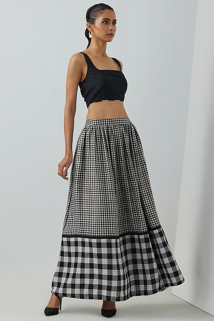Black & White Cotton Checkered Skirt by TIC