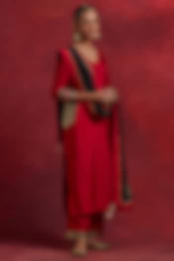 Red Raw Silk Gota Work Straight Kurta Set by The Indian Cause at Pernia's Pop Up Shop