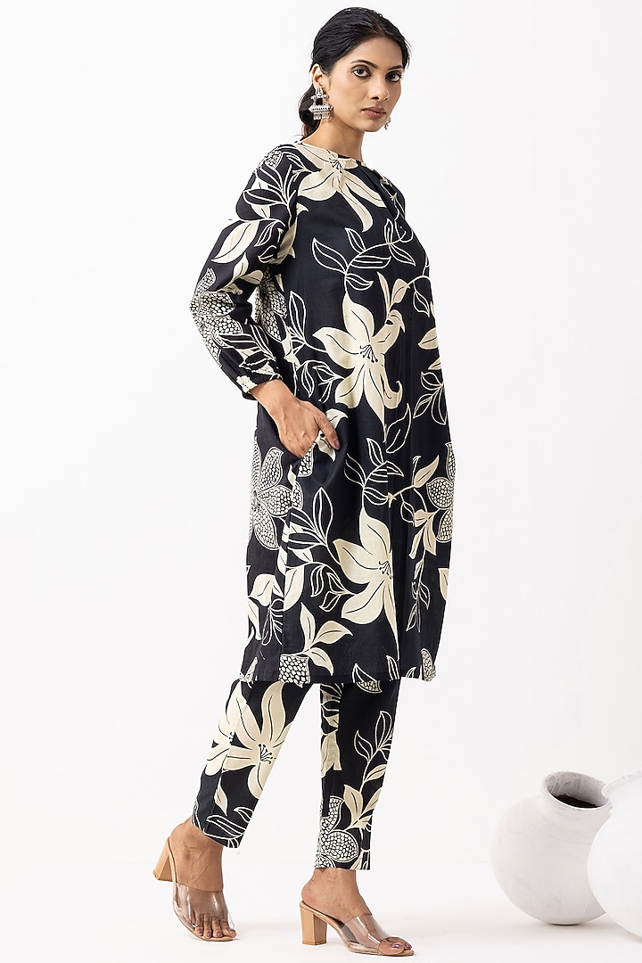 Black Soft Cotton Block Printed Kurta Set by The Indian Cause at Pernia's Pop Up Shop