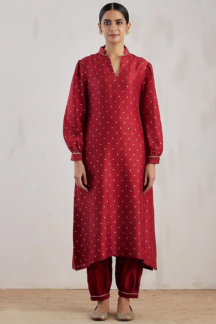 Red Chanderi Kurta Set by The Indian Cause at Pernia's Pop Up Shop