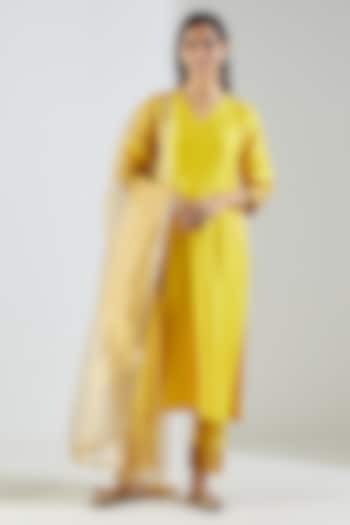 Yellow Chanderi & Tissue Kurta Set by The Indian Cause at Pernia's Pop Up Shop