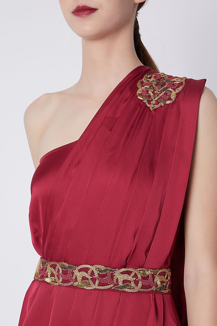 Fuchsia Satin Chiffon Draped Wedding Saree With Belt by Tisharth by Shivani at Pernia's Pop Up Shop