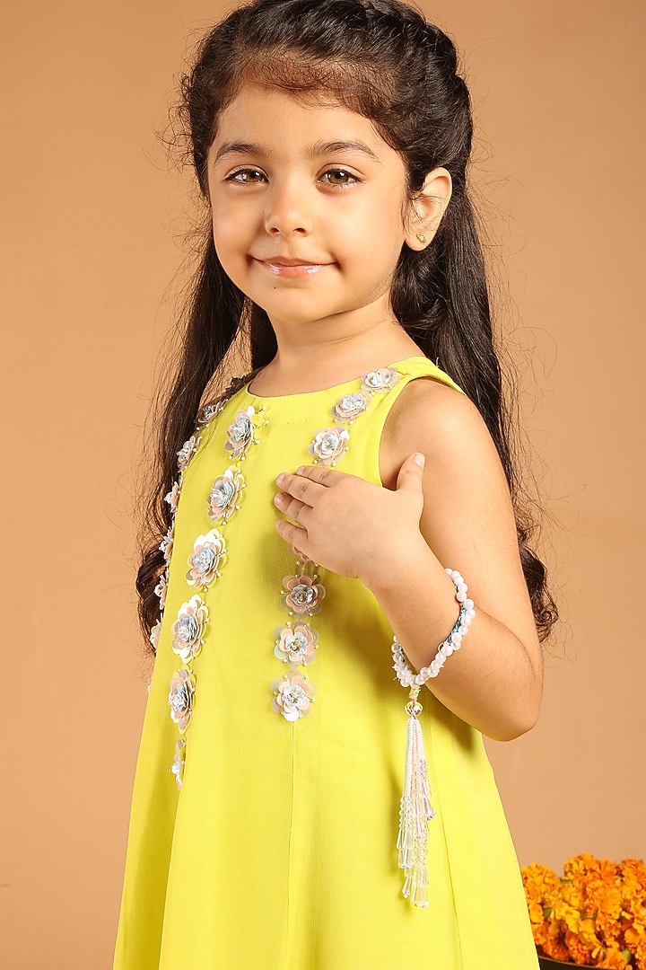 Lemon Yellow Georgette Embroidered Kurta Set For Girls by Tilsim by Sagarika Mehrotra at Pernia's Pop Up Shop