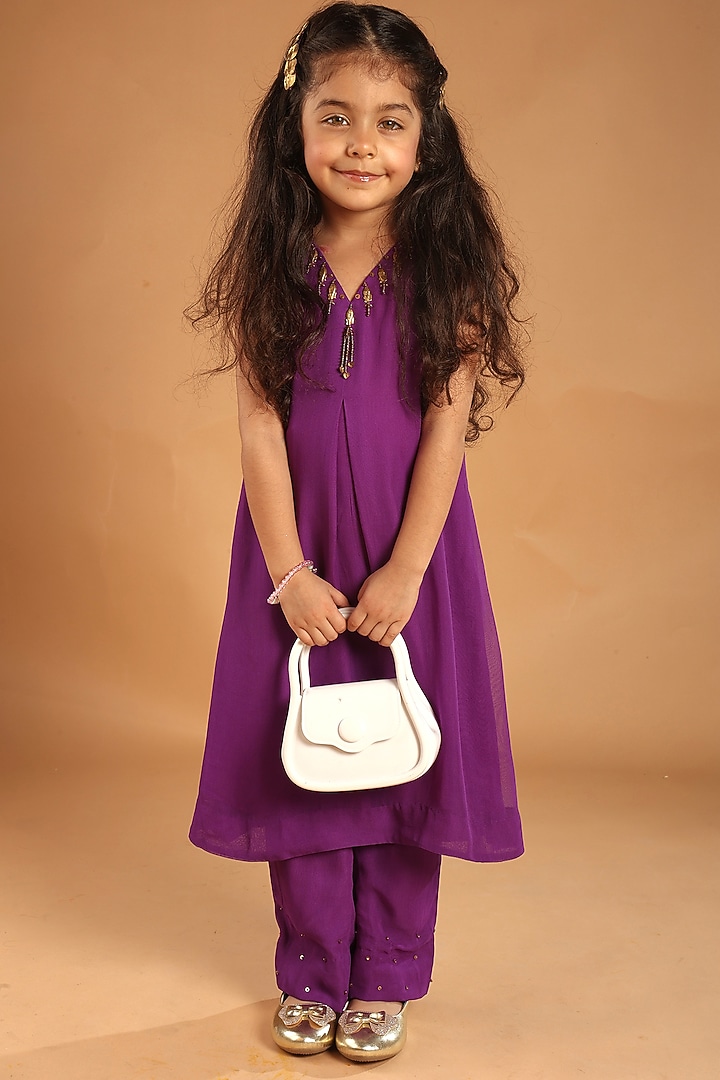 Purple Georgette Embroidered Kurta Set For Girls by Tilsim by Sagarika Mehrotra at Pernia's Pop Up Shop