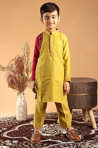 Mustard Mul Chanderi Embroidered Kurta Set For Boys by Tilsim by Sagarika Mehrotra