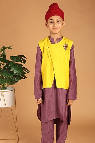 Yellow Mul Chanderi Embroidered Nehru Jacket Set For Boys by Tilsim by Sagarika Mehrotra