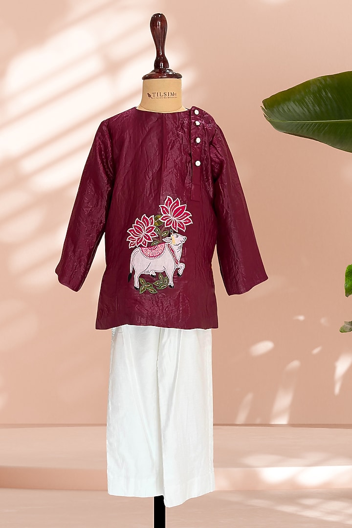 Maroon Tissue Hand  Embroidered Kurta Set For Boys by Tilsim by Sagarika Mehrotra at Pernia's Pop Up Shop