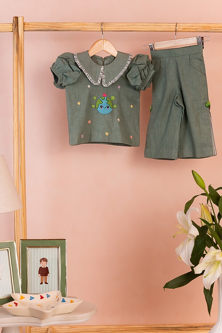 Green Cotton Linen Embroidered Co-Ord Set For Girls by Tilsim by Sagarika Mehrotra at Pernia's Pop Up Shop