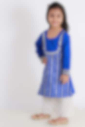 Royal Blue Embroidered Kurta Set For Girls by TinyPants