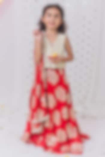Red Georgette Zari Embroidered Flared Jacquard Lehenga Set For Girls by TinyPants