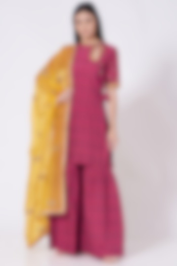 Pink Embroidered Kurta Set by Tisha Saksena