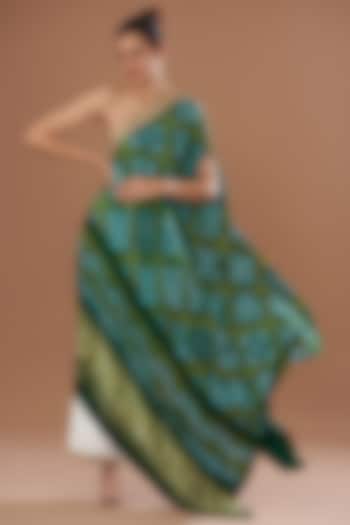Emerald Green Handloom Mashru Silk Embroidered & Bandhani Printed Kaftan Set by Tisha Saksena
