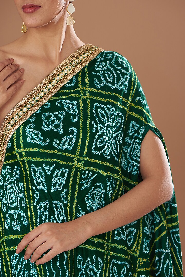 Emerald Green Handloom Mashru Silk Embroidered & Bandhani Printed Kaftan Set by Tisha Saksena at Pernia's Pop Up Shop