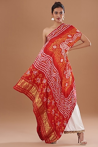 Orange & Red Handloom Mashru Silk Bandhani Printed Kaftan Set by Tisha Saksena